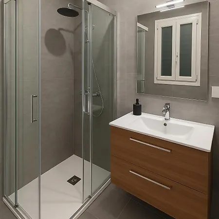 Spacious In The Center *