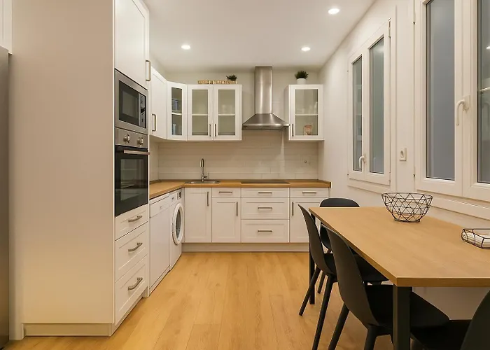 Spacious In The Center * בילבאו